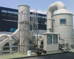 frp玻璃（lí）鋼風機噴塗廠使用圖