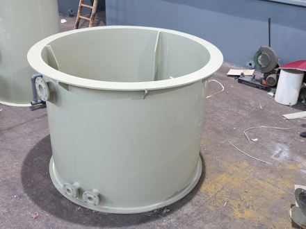 pp圓形塑料水箱加工（gōng）圖